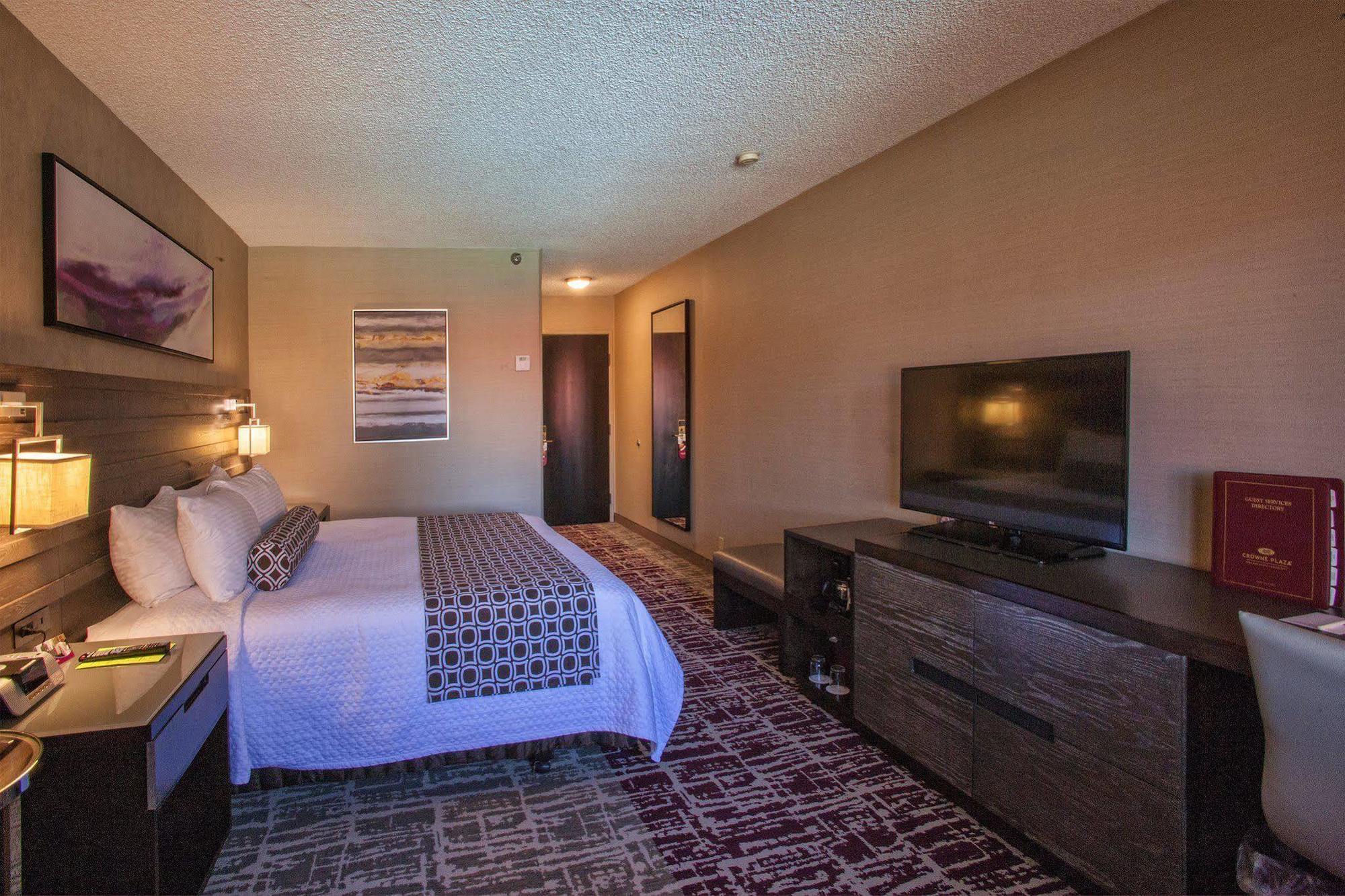 Crowne Plaza Silicon Valley North - Union City By Ihg Exterior photo